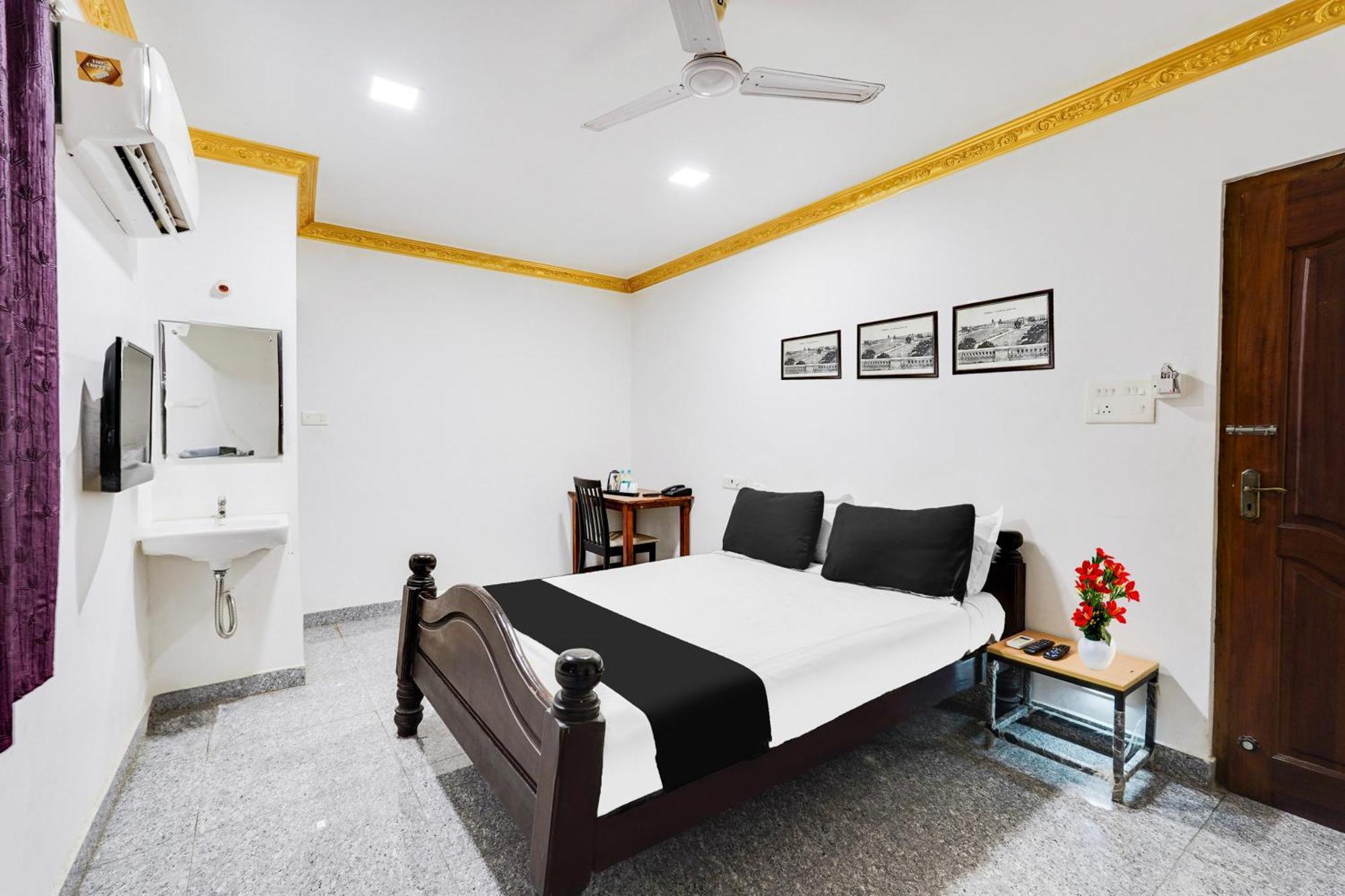 Super Hotel O White Town Formerly Seascape Residency Puducherry Eksteriør billede
