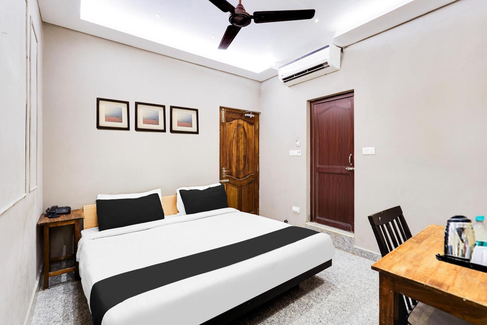 Super Hotel O White Town Formerly Seascape Residency Puducherry Eksteriør billede