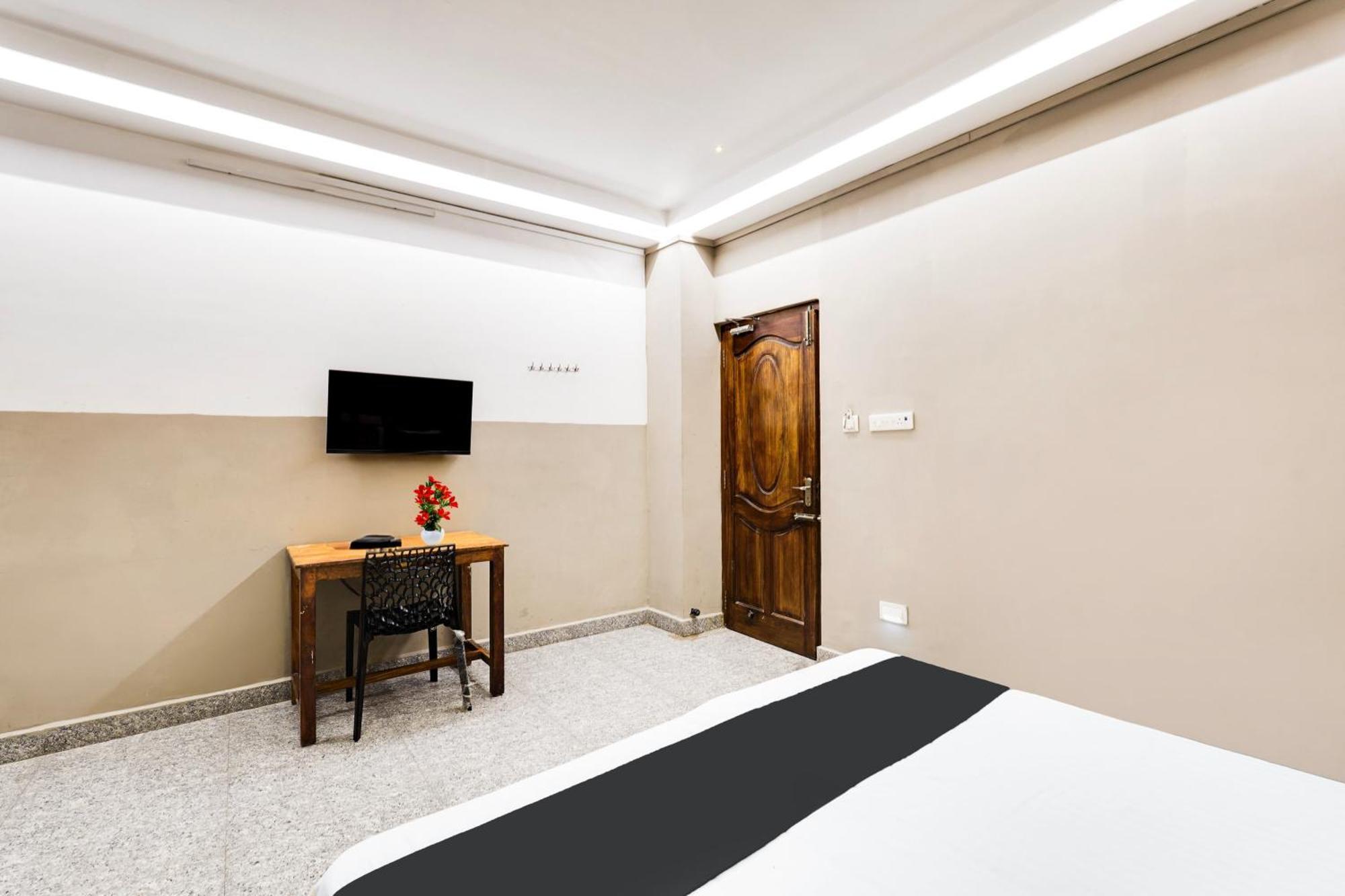 Super Hotel O White Town Formerly Seascape Residency Puducherry Eksteriør billede